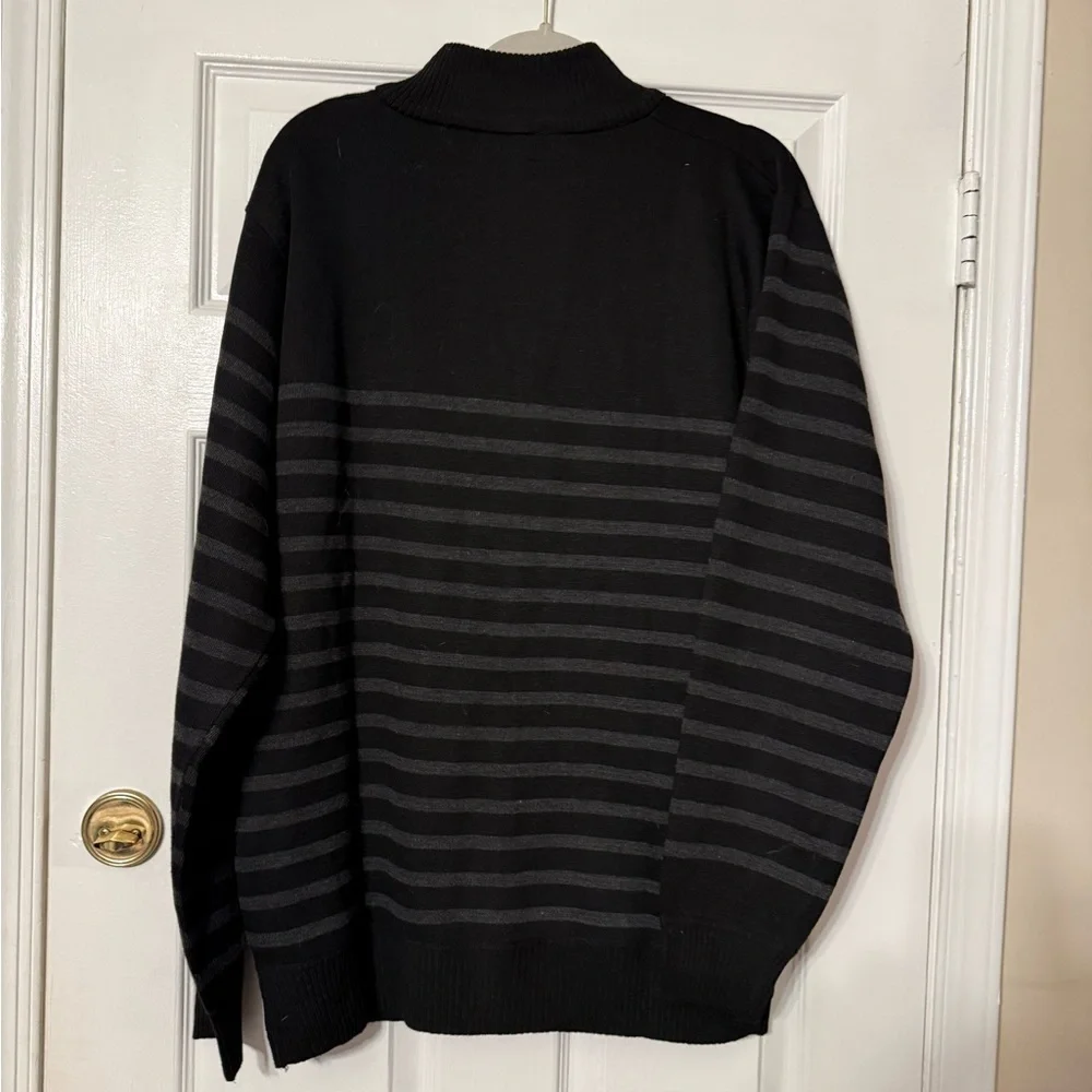 Men's Black Striped Full-Zip Sweater